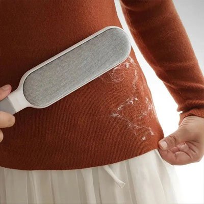 brosse-anti-poil-vêtement