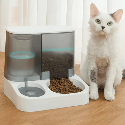 distributeur-de-croquettes-pour-chat-blanc