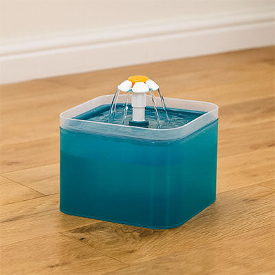 fontaine-a-eau-chat-verte